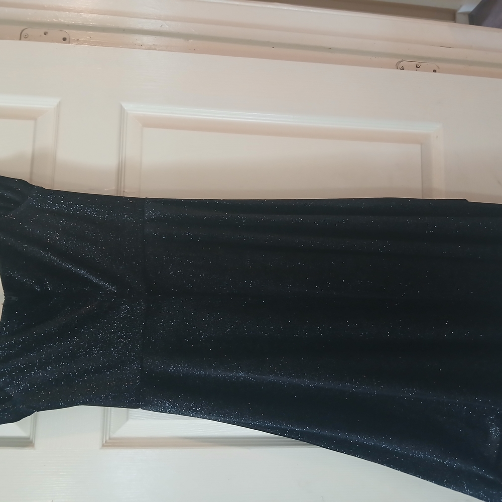 Premier Black Sheath Cocktail Dress V-neck Sleeveless